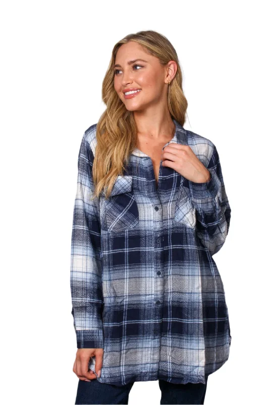 Women's Long Sleeve Two Pocket Plaid Top